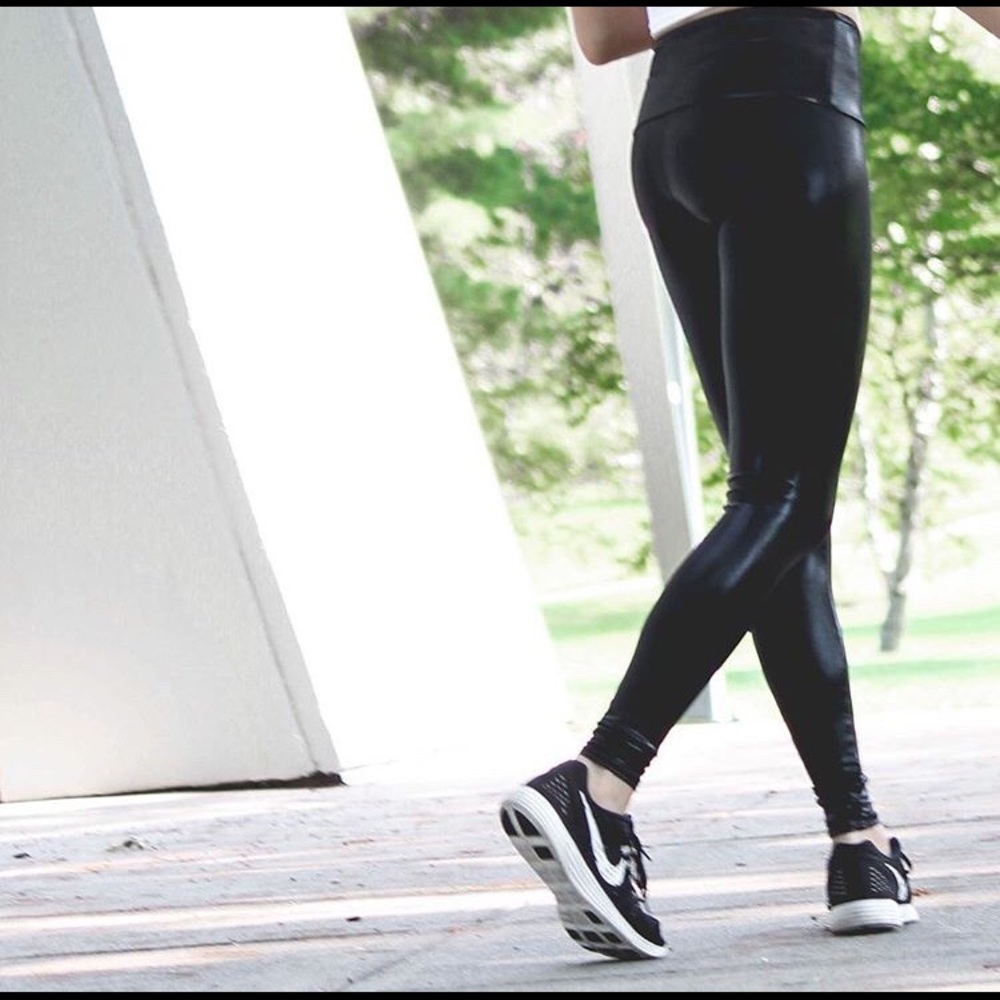 Greater Than Sports Shiny Black Liquid Leggings - Picture 8 of 8